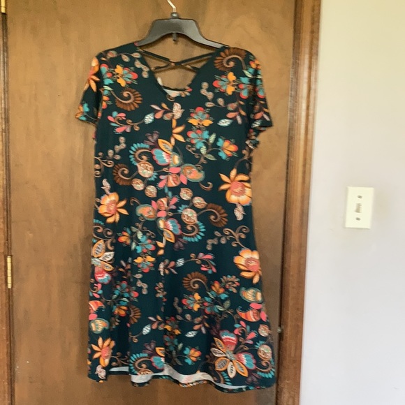 Harlow & Rose floral print pullover dress soft with stretch size M - Picture 15 of 17